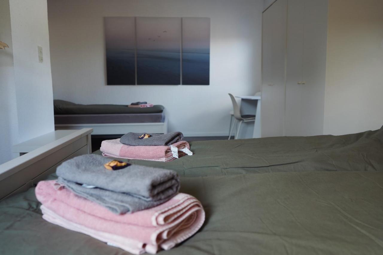 Unique: Geraeumig - Bhf-Nah - Parkplatz - Netflix Apartment Bremen Bagian luar foto