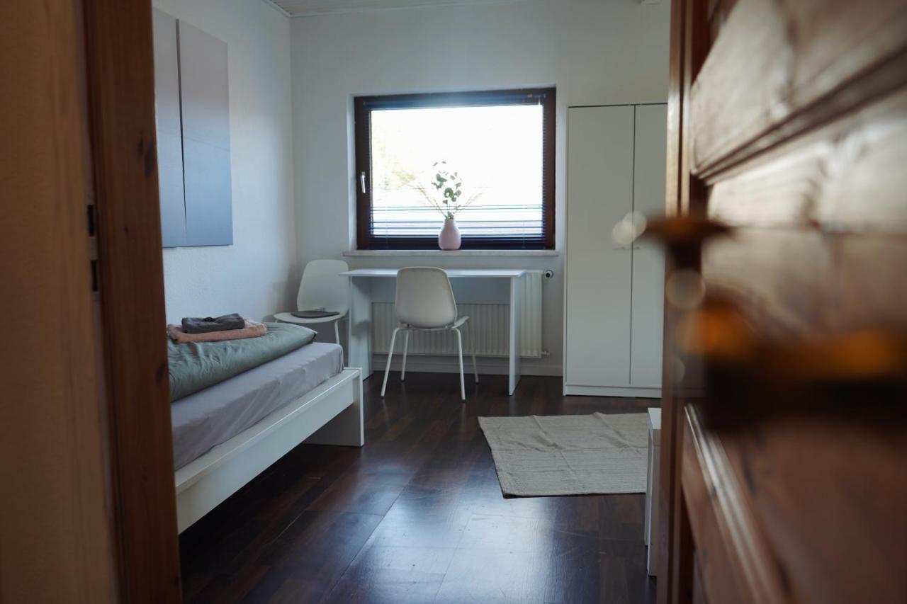 Unique: Geraeumig - Bhf-Nah - Parkplatz - Netflix Apartment Bremen Bagian luar foto