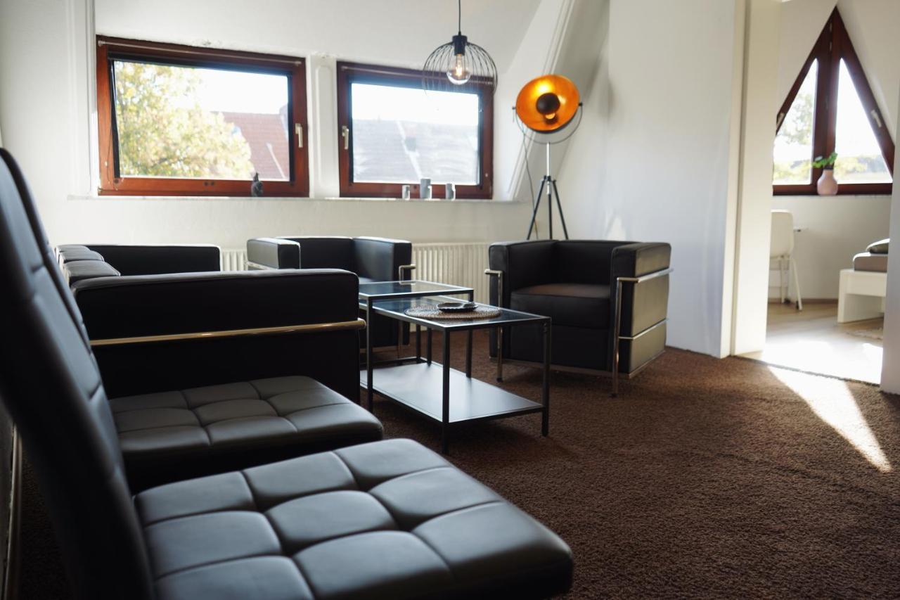 Unique: Geraeumig - Bhf-Nah - Parkplatz - Netflix Apartment Bremen Bagian luar foto