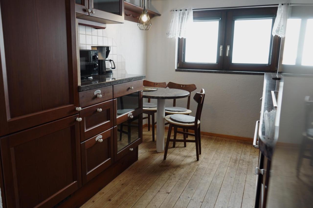 Unique: Geraeumig - Bhf-Nah - Parkplatz - Netflix Apartment Bremen Bagian luar foto