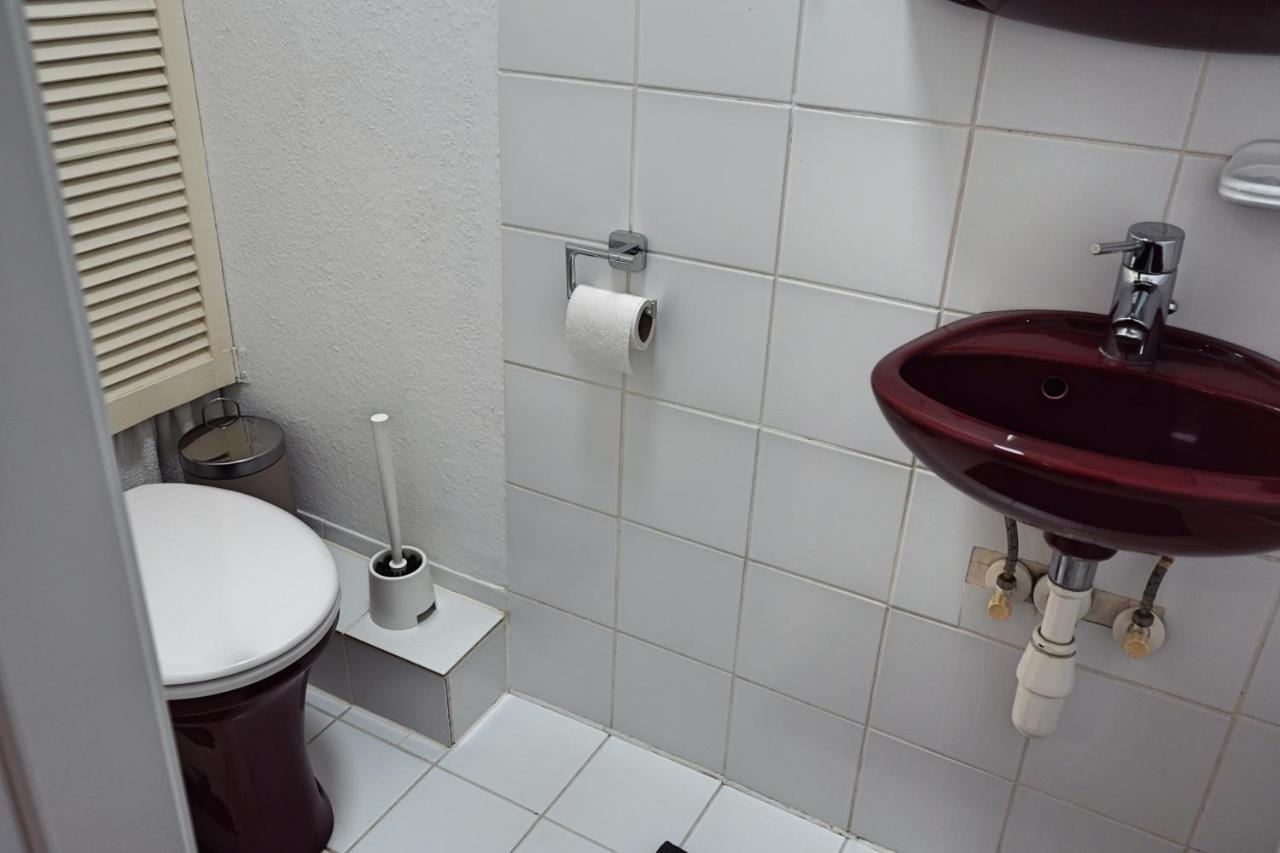 Unique: Geraeumig - Bhf-Nah - Parkplatz - Netflix Apartment Bremen Bagian luar foto