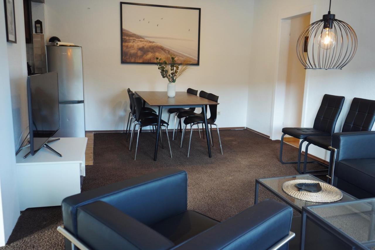 Unique: Geraeumig - Bhf-Nah - Parkplatz - Netflix Apartment Bremen Bagian luar foto